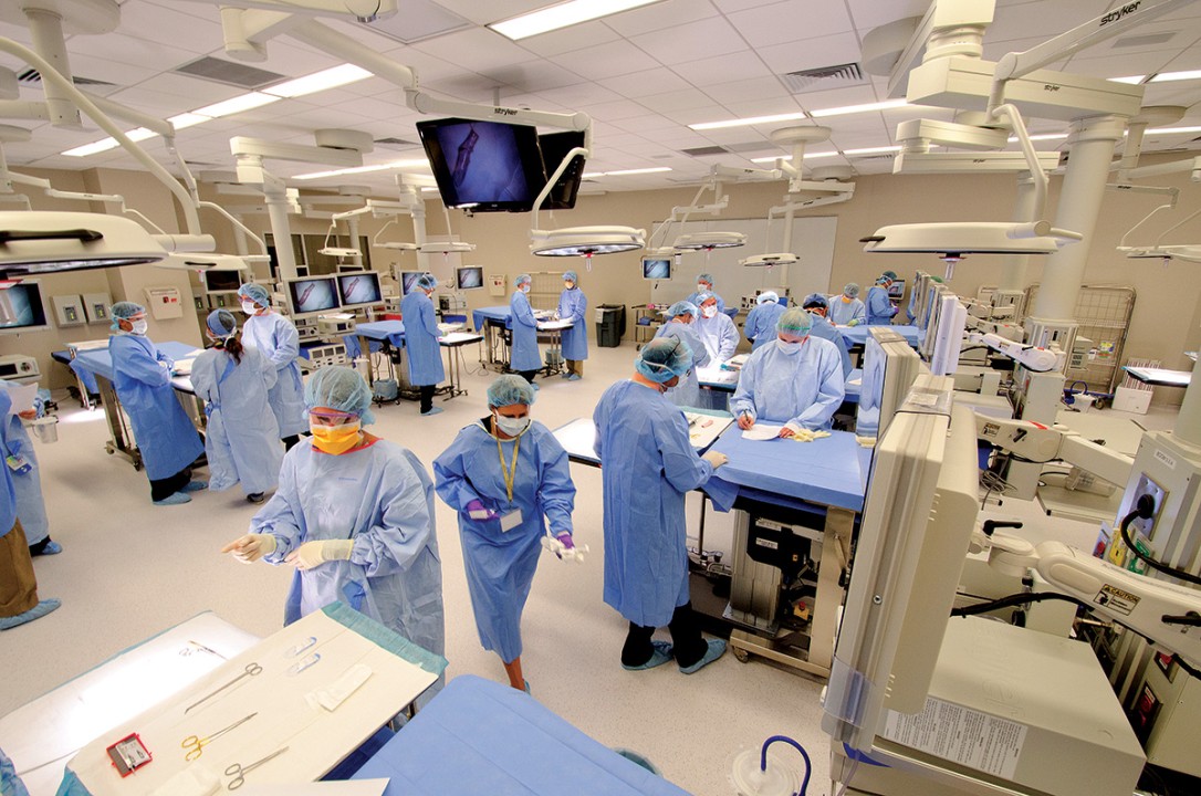 Surgeons’ Training Course